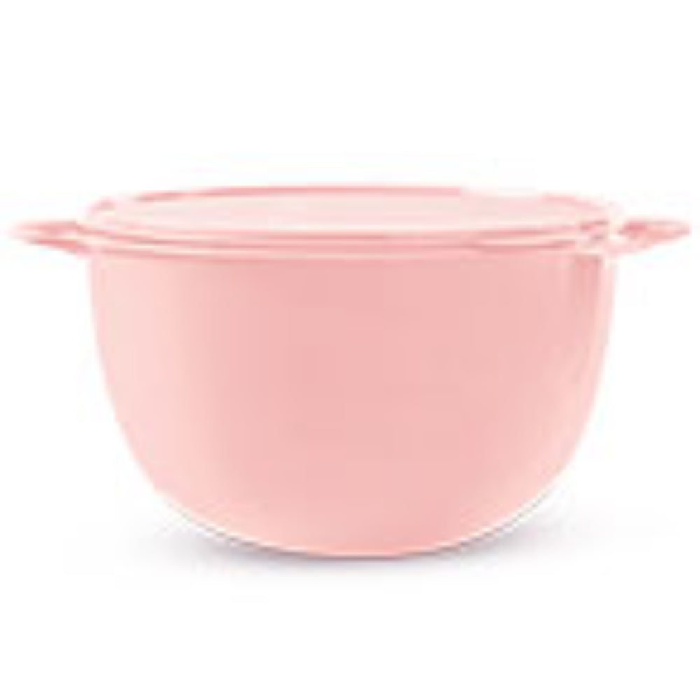 Cuenta con sello para refrigerar o dejar reposar tus mezclas tapadas.